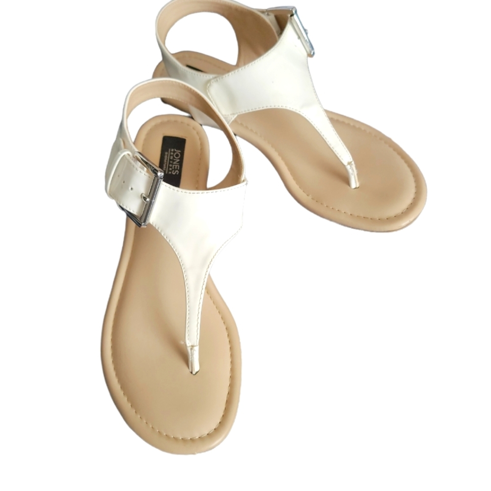 Jones newyork Signature white elegant sandal